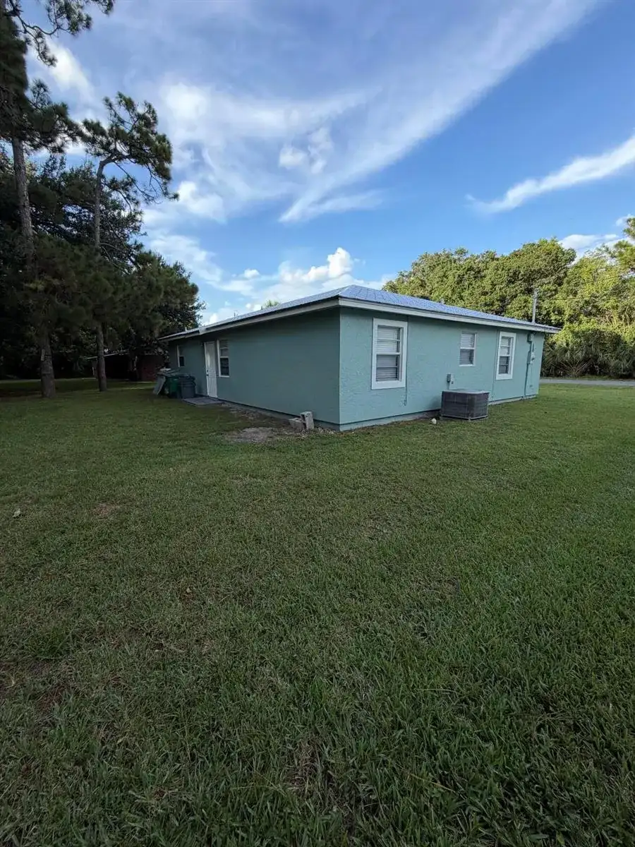 1605 N 42ND Street, Fort Pierce FL 34947 photo 5