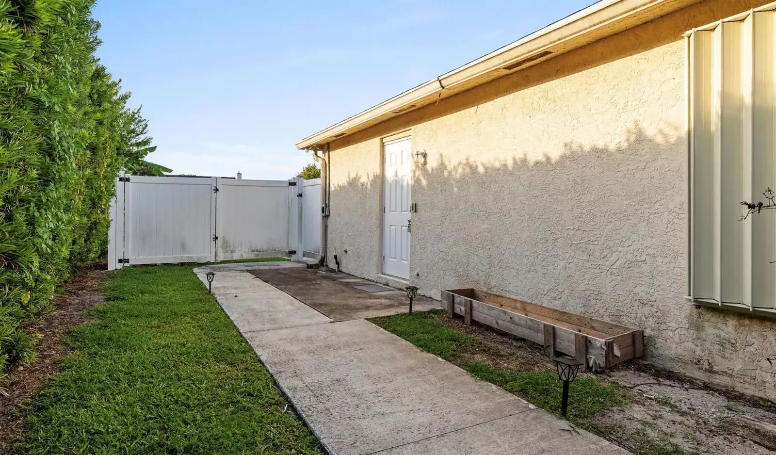 141 NE NARANJA, Port St. Lucie FL 34983 photo 2