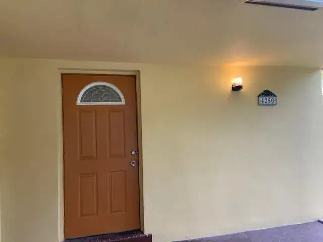 4250 NW 21st Avenue, Oakland Park FL 33309 photo 3