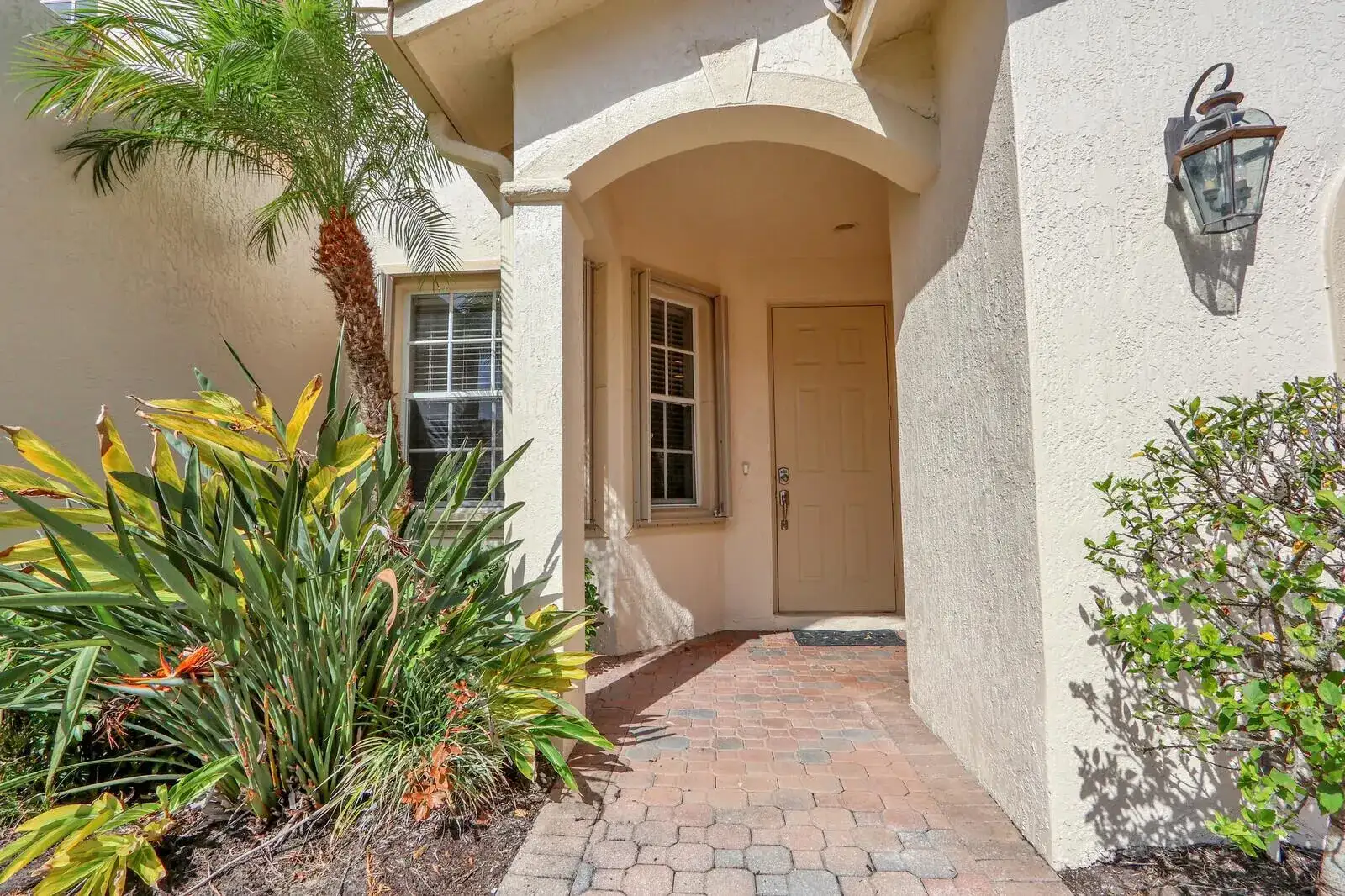 8123 CARNOUSTIE Place, Port St. Lucie FL 34986 photo 2