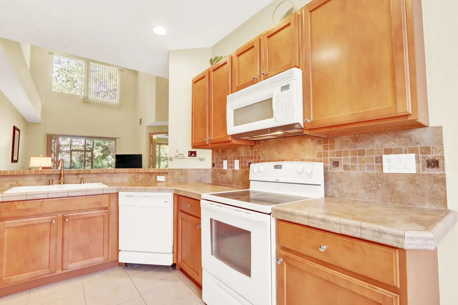8123 CARNOUSTIE Place, Port St. Lucie FL 34986 photo 4