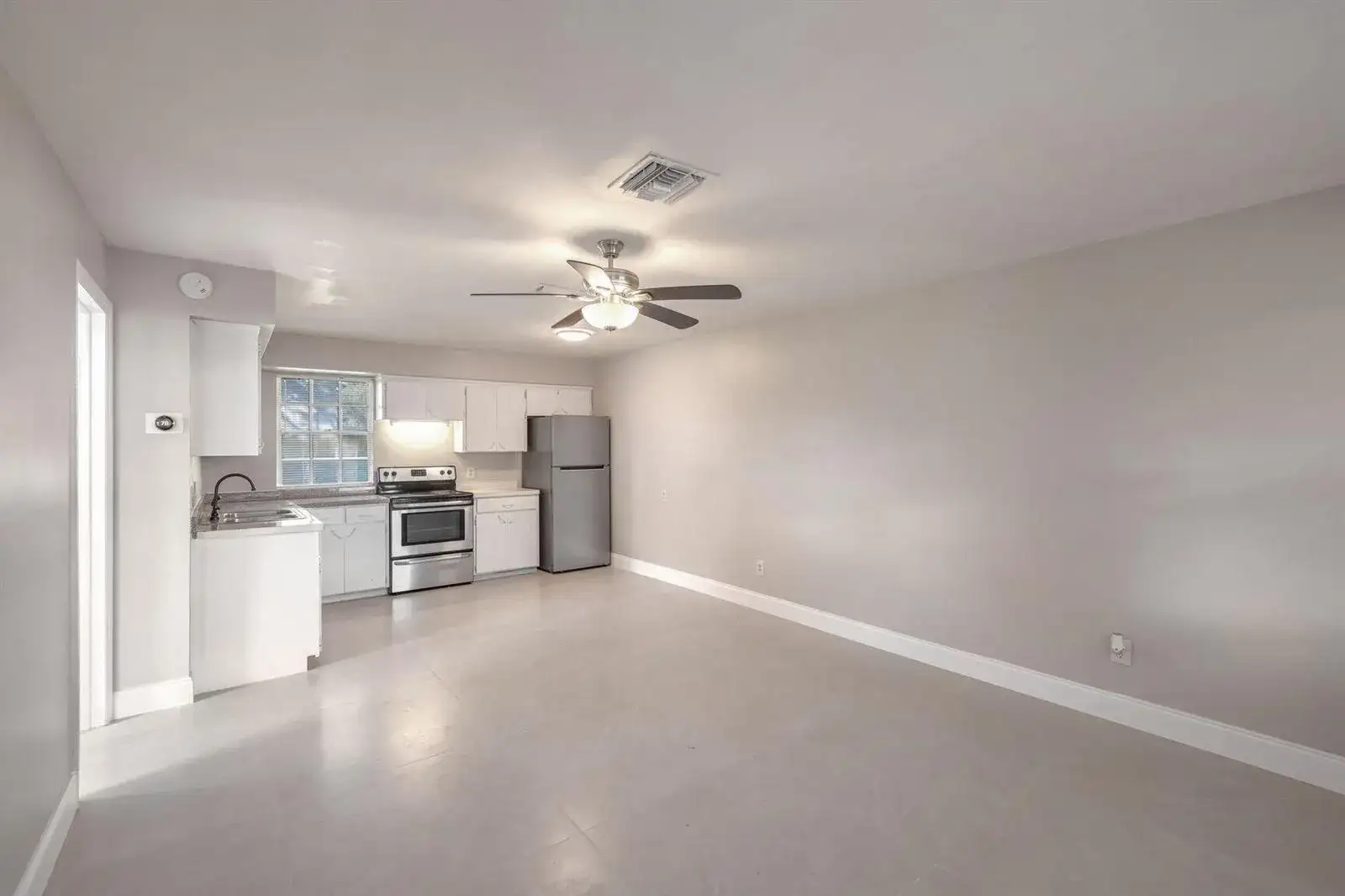 3147 Naylor Terrace, Fort Pierce FL 34982 photo 4