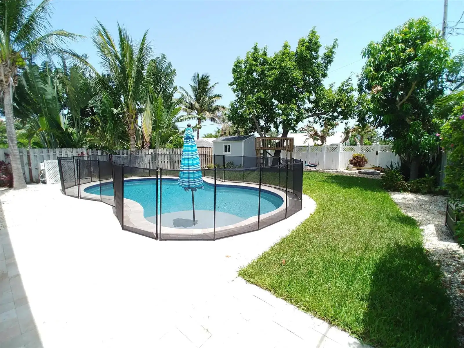 3458 Canal Court, Jupiter FL 33469 photo 2