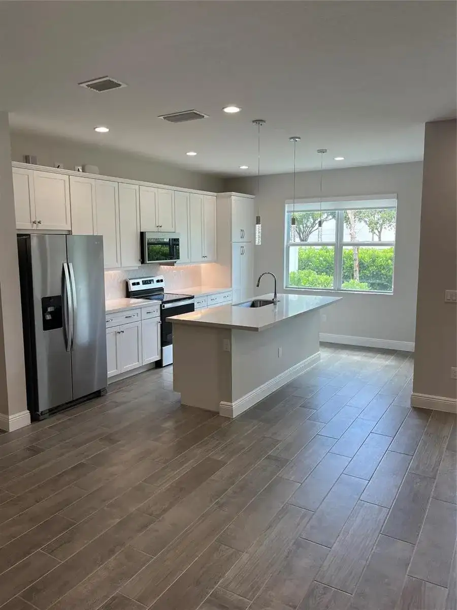 636 PARSONS Way, Deerfield Beach FL 33442 photo 2