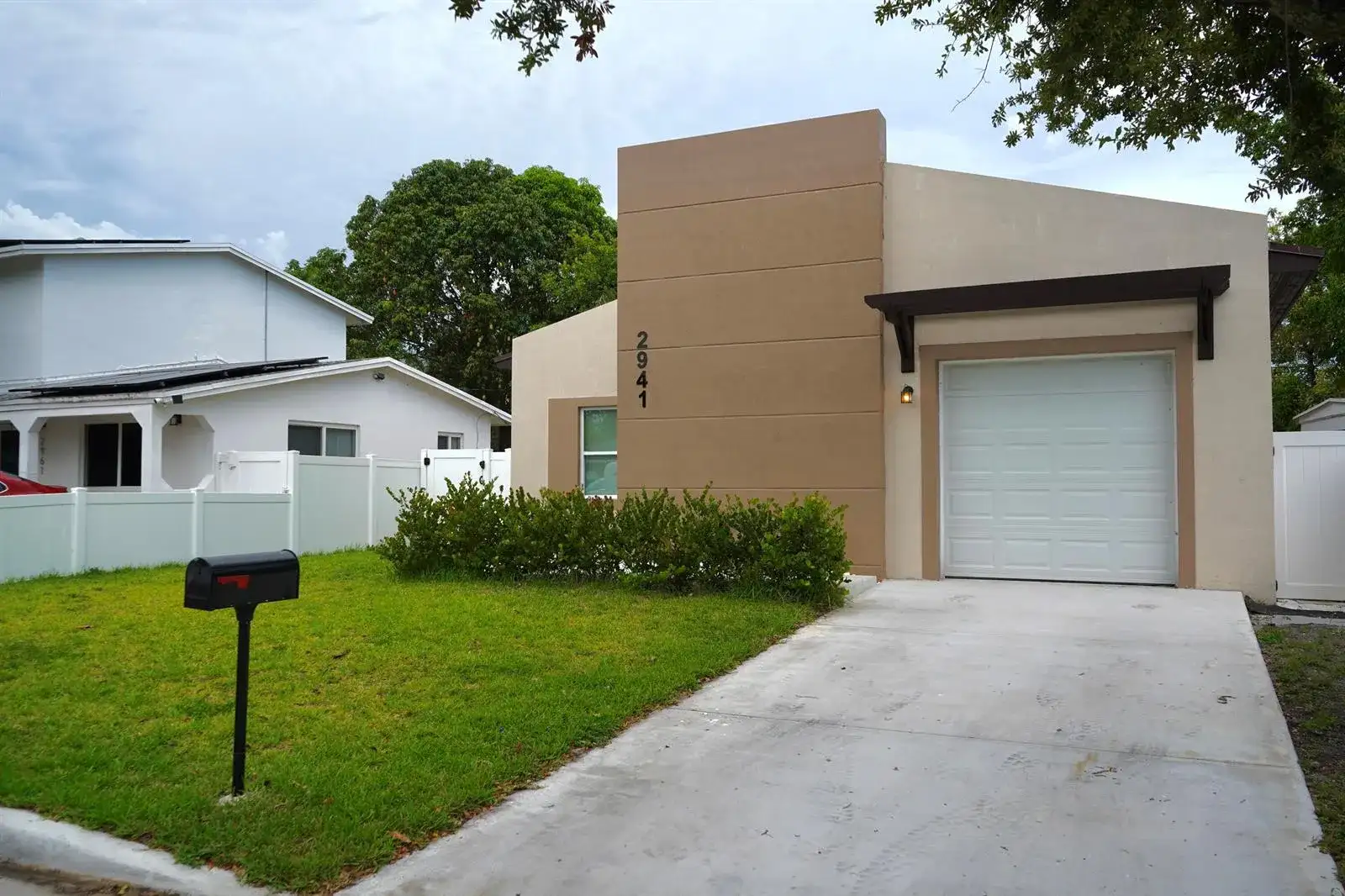 2941 NW 7th Court, Fort Lauderdale FL 33311 photo 3