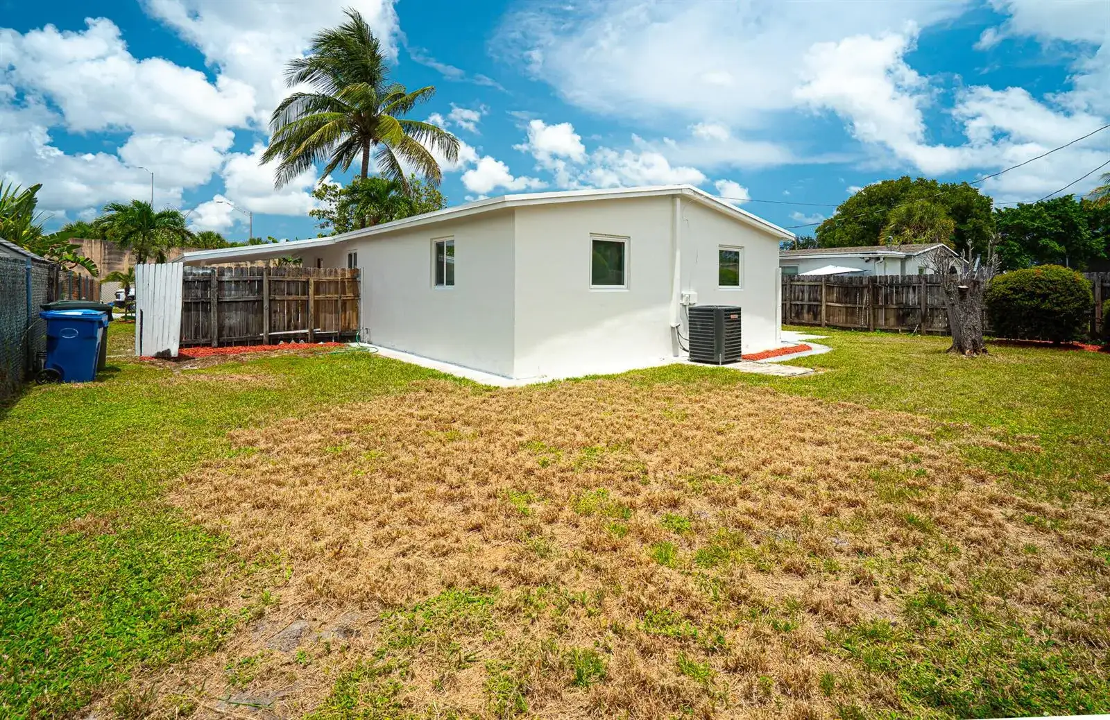 160 NE 60TH Street, Oakland Park FL 33334 photo 4