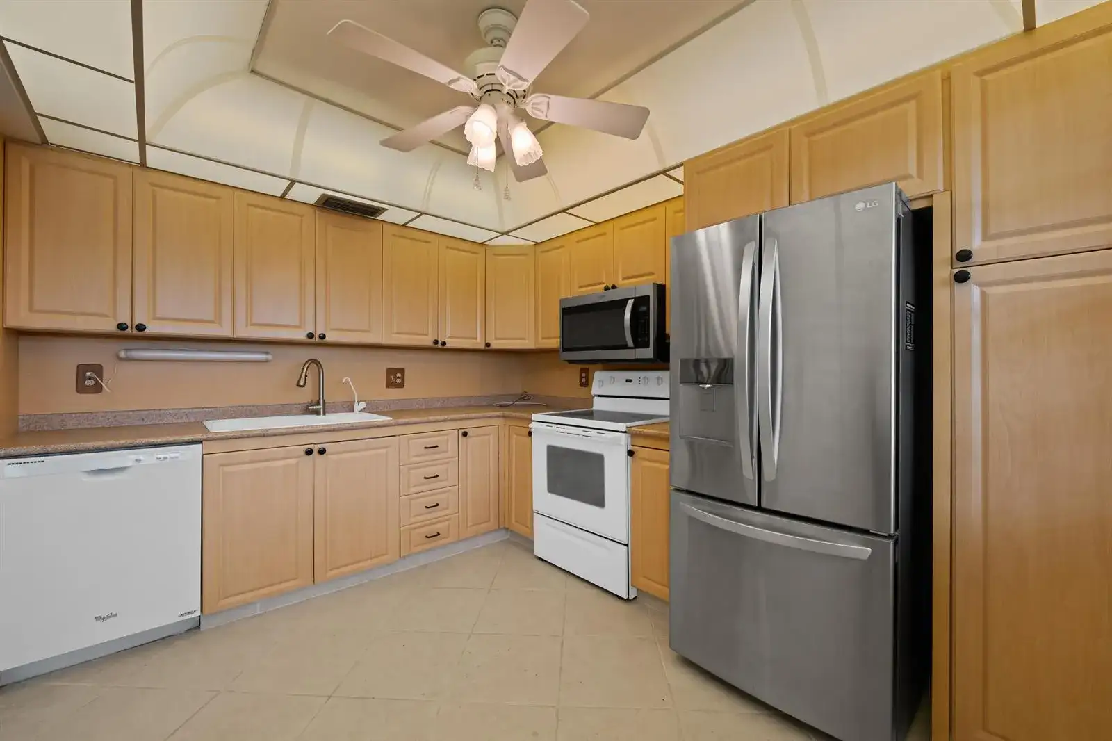 2202 LUCAYA Bend # D4, Coconut Creek FL 33066 photo 3
