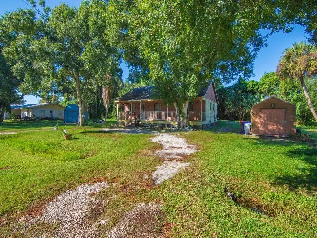2315 28TH Avenue SW, Vero Beach FL 32960 photo 4