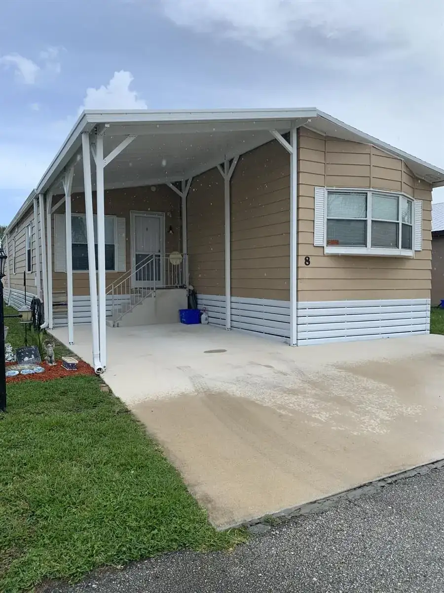 8 SE Hernando Lane, Port St. Lucie FL 34952 photo 3
