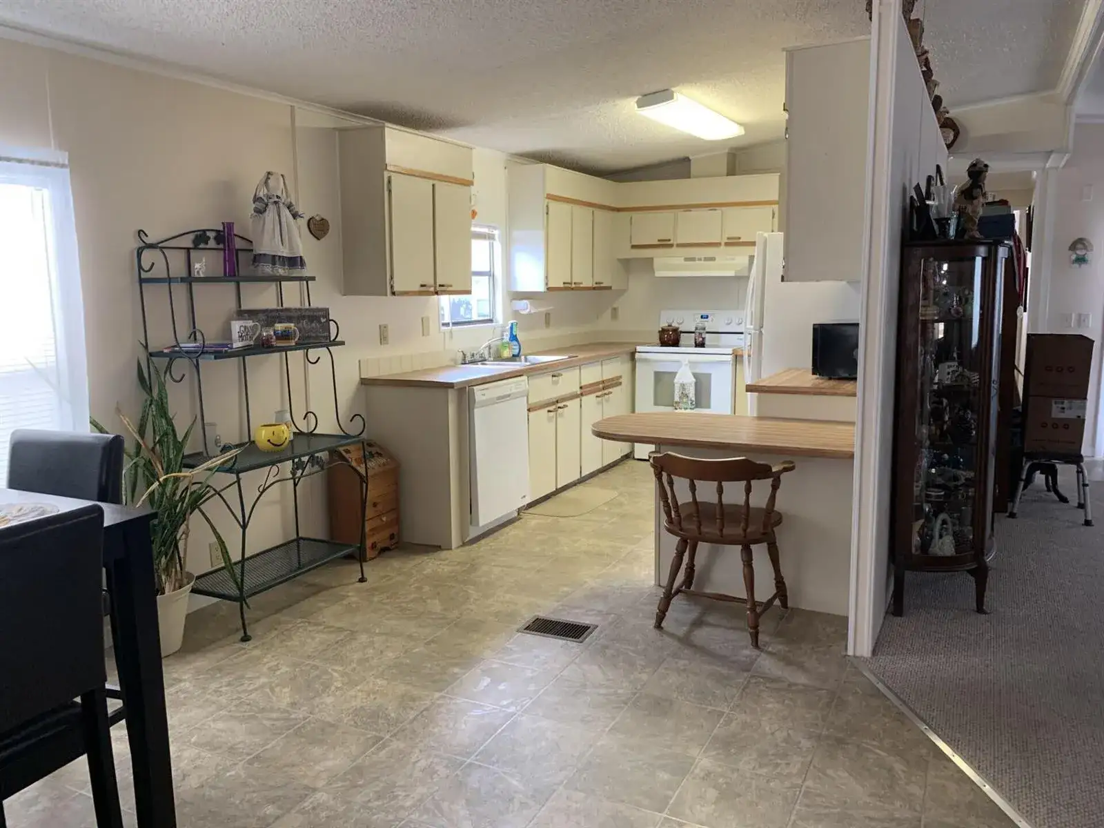 8 SE Hernando Lane, Port St. Lucie FL 34952 photo 5