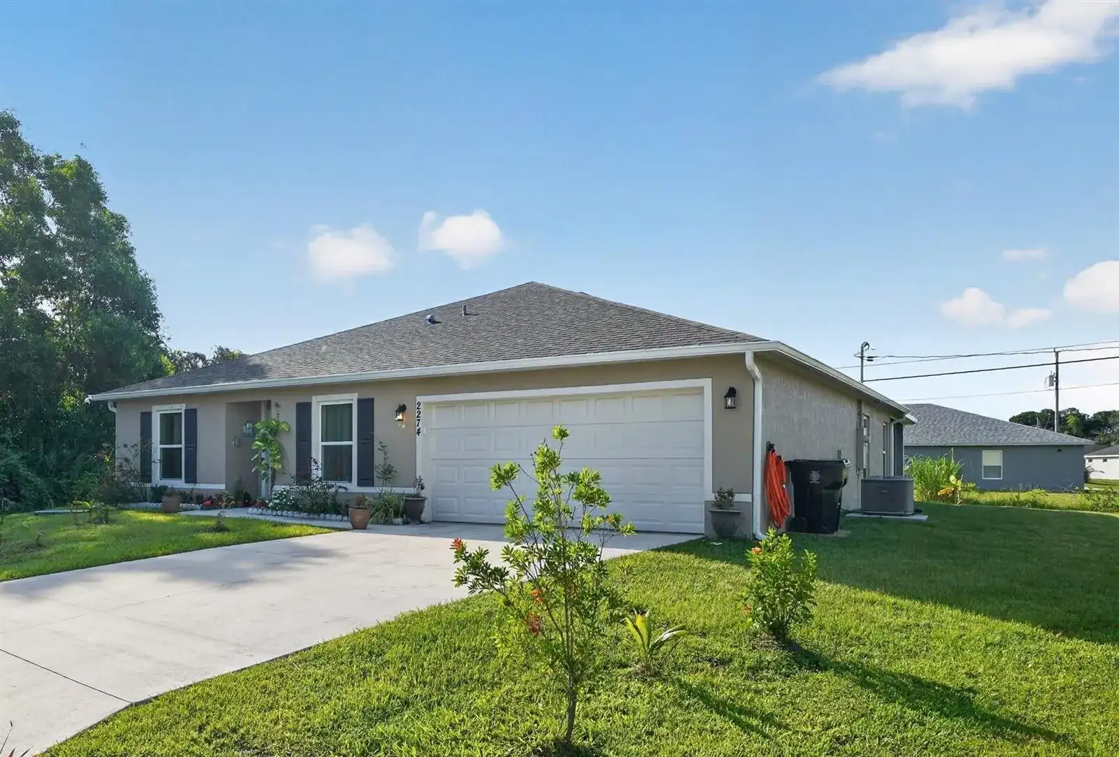 2274 SE POWELL Court, Port St. Lucie FL 34952 photo 4
