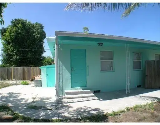 1015 S K Street, FL 33460 photo 2