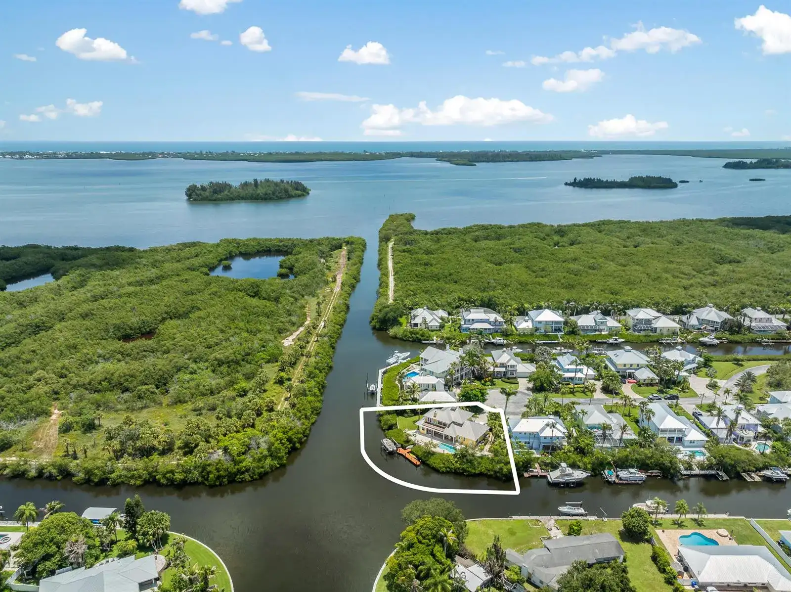 2165 6TH Court SE, Vero Beach FL 32962 photo 4