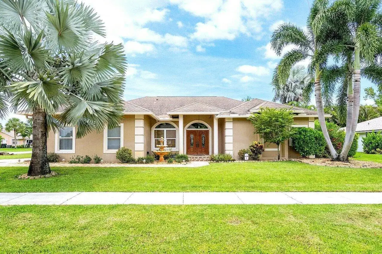 2665 Yarmouth Drive, Wellington FL 33414 photo 3