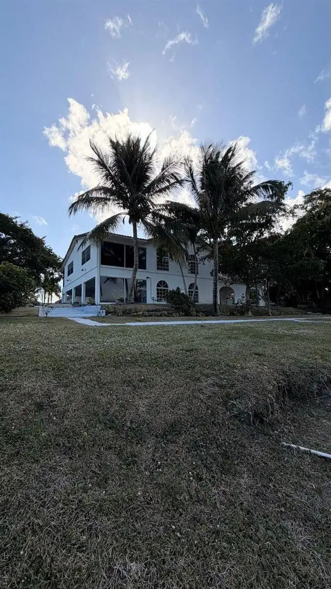 2614 AMHERST Lane, FL 33460 photo 3