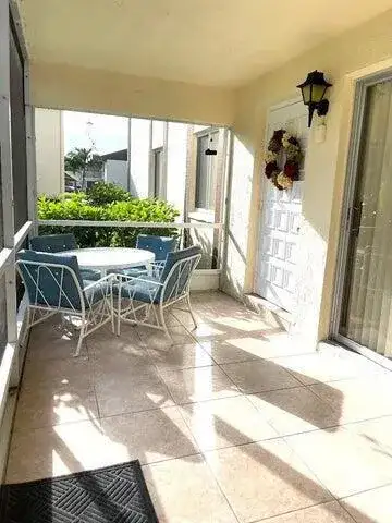 5839 La Pinata Boulevard # 1, FL 33463 photo 2