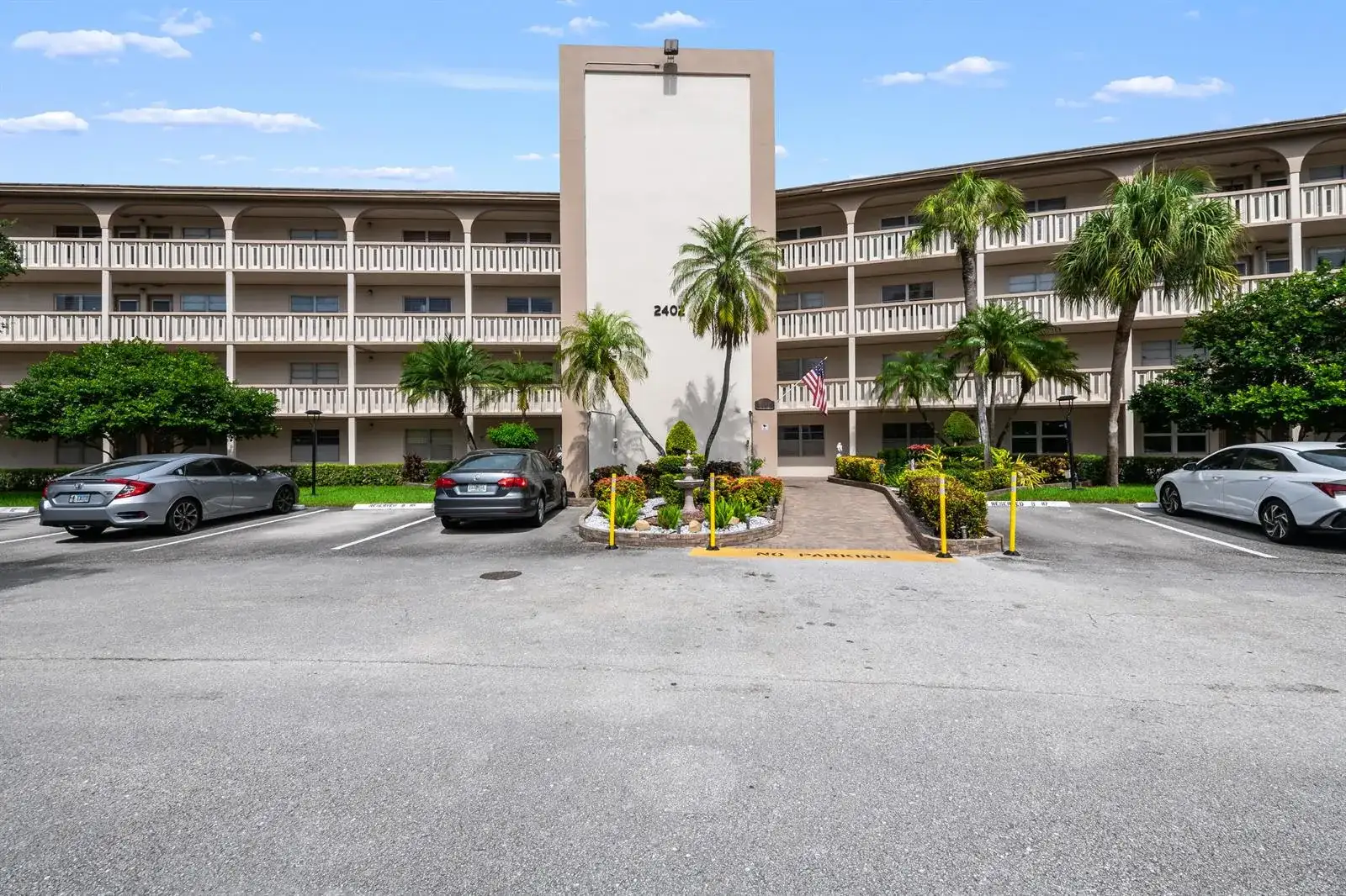 2402 ANTIGUA Circle # C2, Coconut Creek FL 33066 photo 2