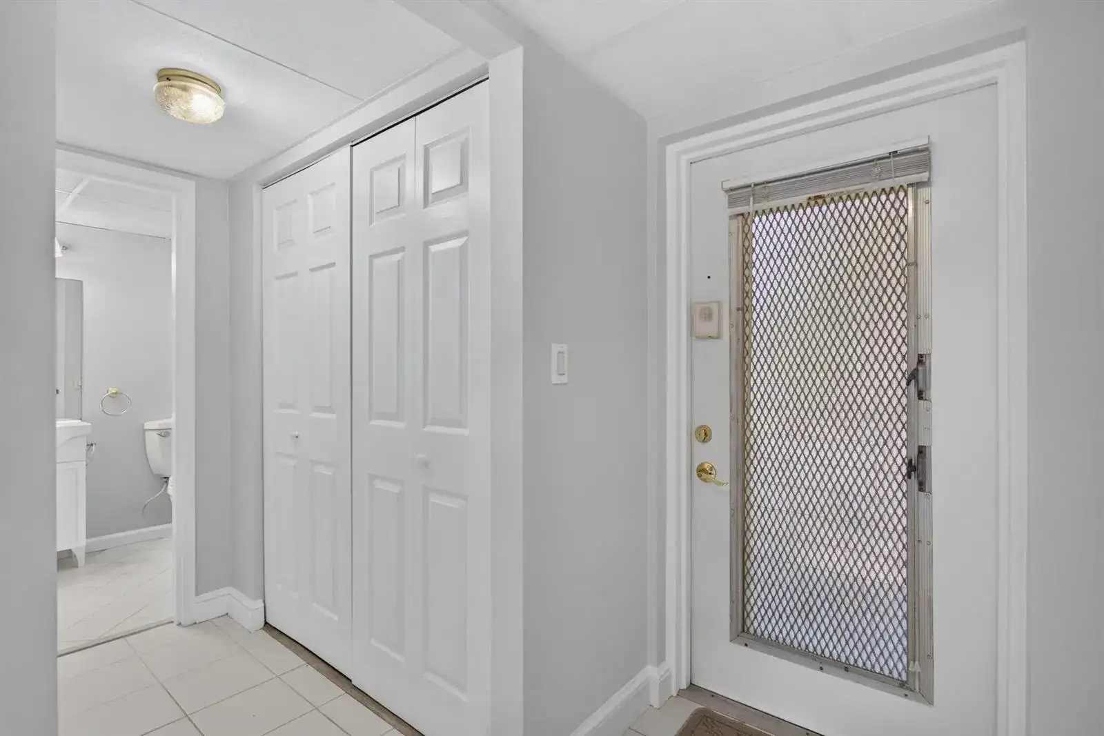 1030 Country Club Drive # 205, Margate FL 33063 photo 3