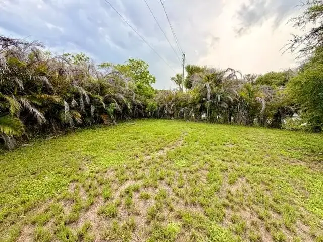 8423 SE Sandy Lane, Hobe Sound FL 33455 photo 4