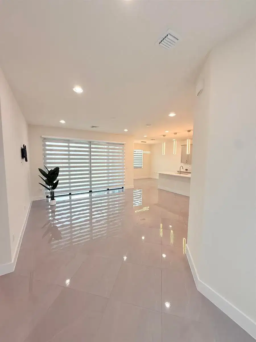 7181 VILLAMAR Way, Lake Worth FL 33463 photo 4