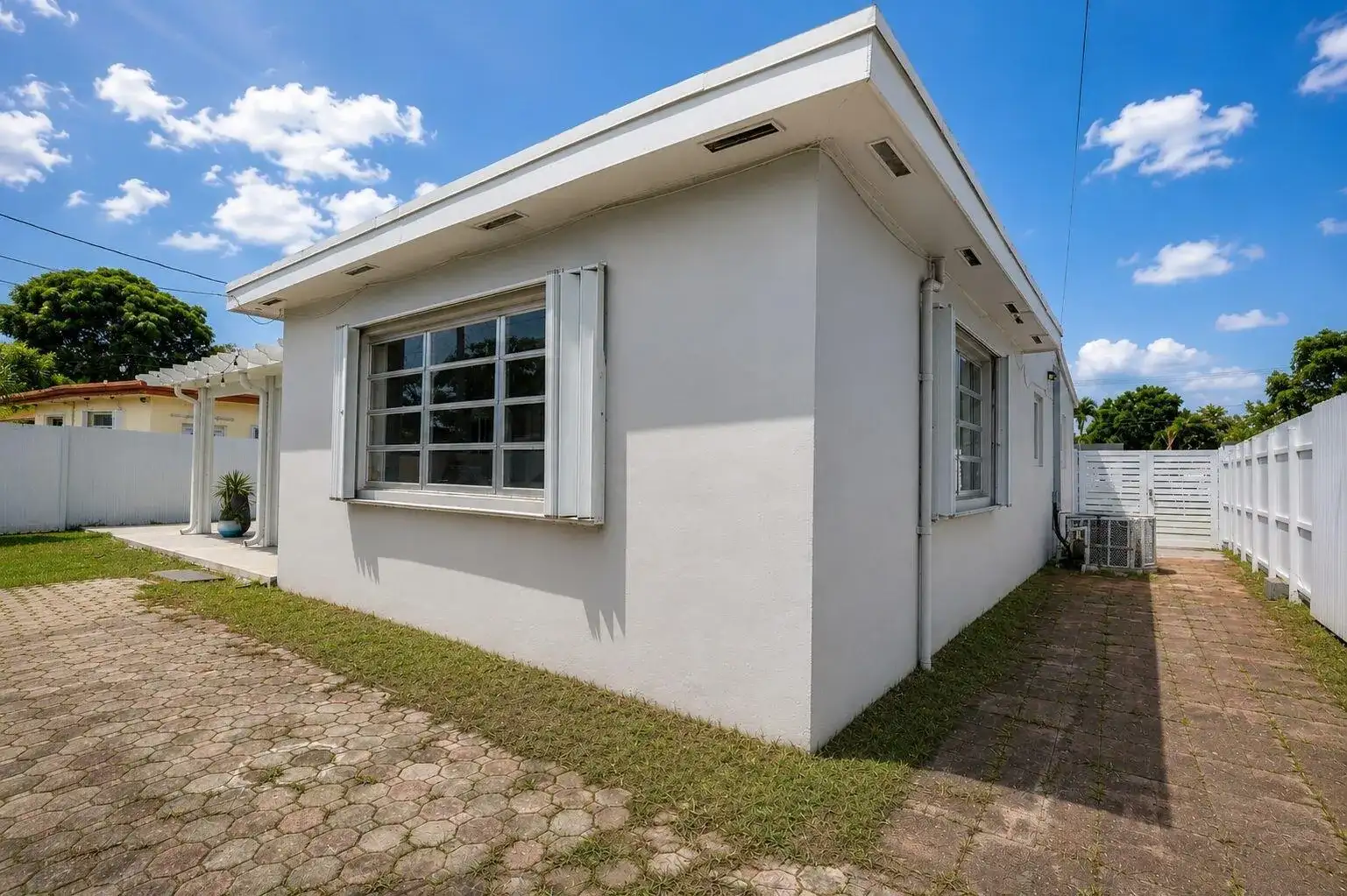 511 N 69th Way, Hollywood FL 33024 photo 5