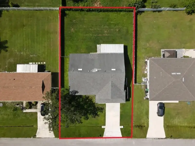 974 SE BELFAST Avenue, Port St. Lucie FL 34983 photo 4