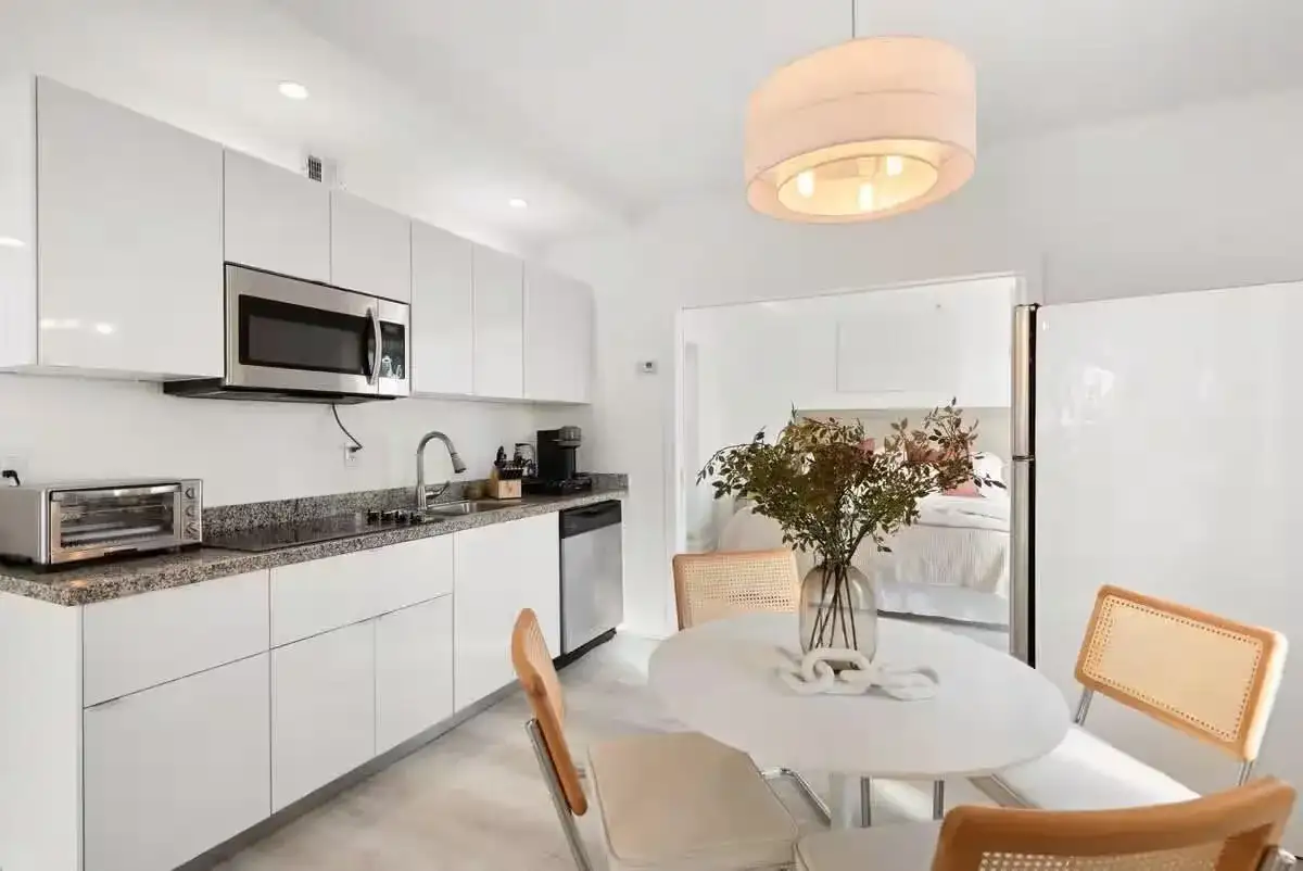 530 Ocean Drive, Miami Beach FL 33139 photo 2