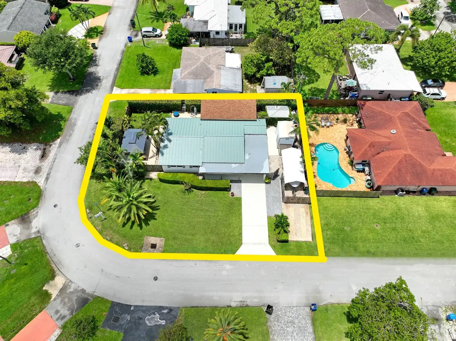 330 NE 48th Street, Oakland Park FL 33334 photo 3