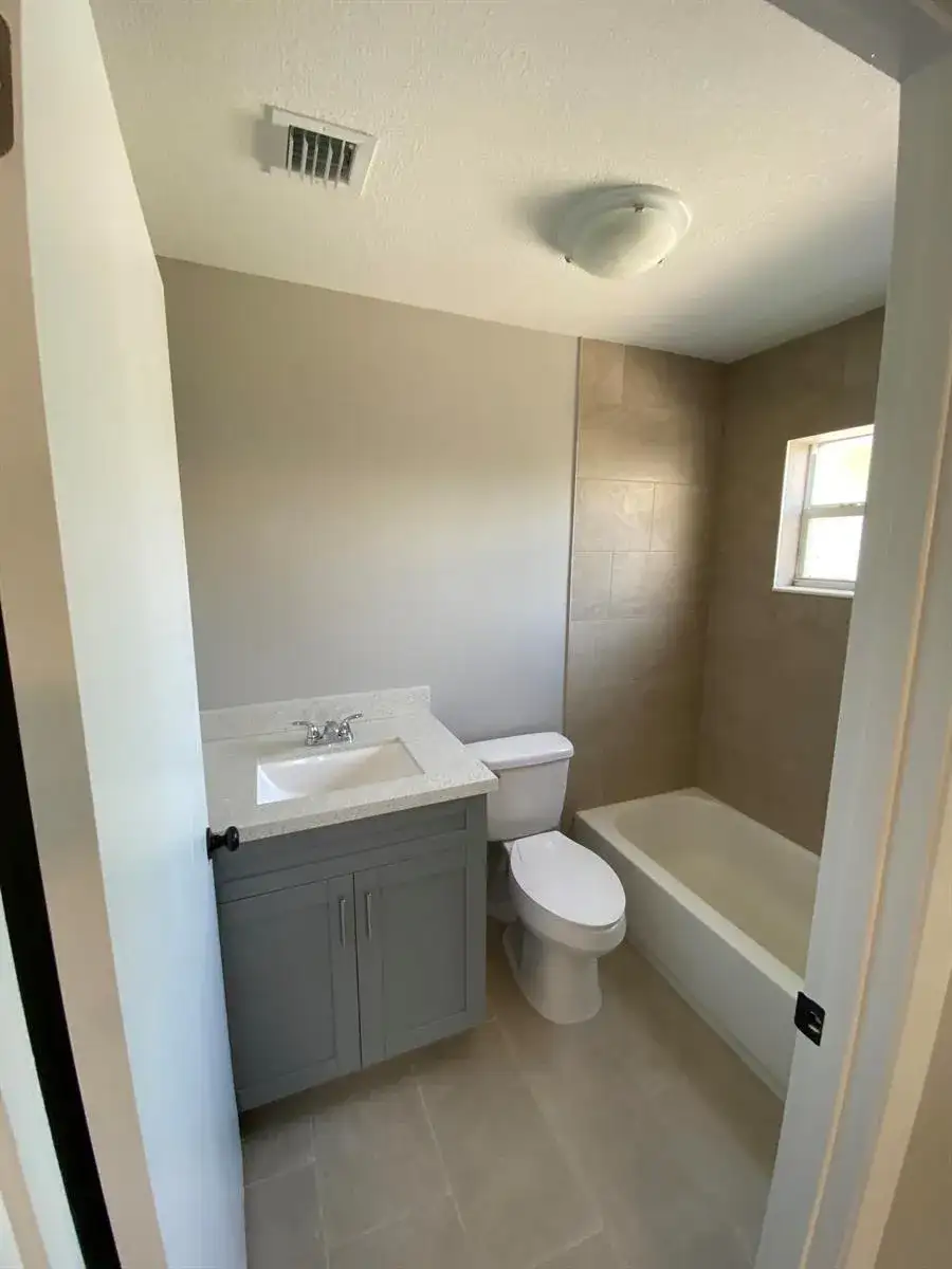 715 N H Street # 1, FL 33460 photo 5