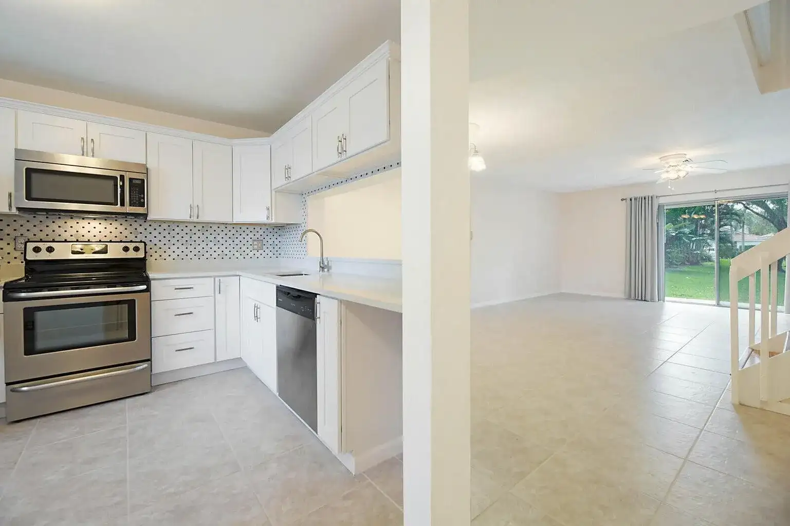 6384 BOCA Circle, Boca Raton FL 33433 photo 5