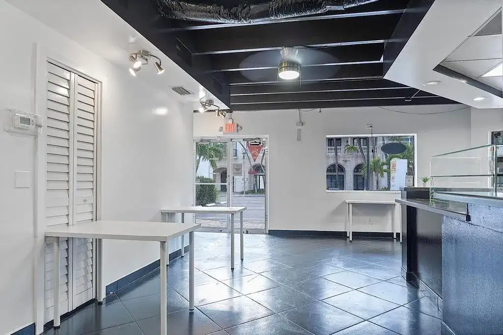 127 N Federal Highway # B, FL 33460 photo 4