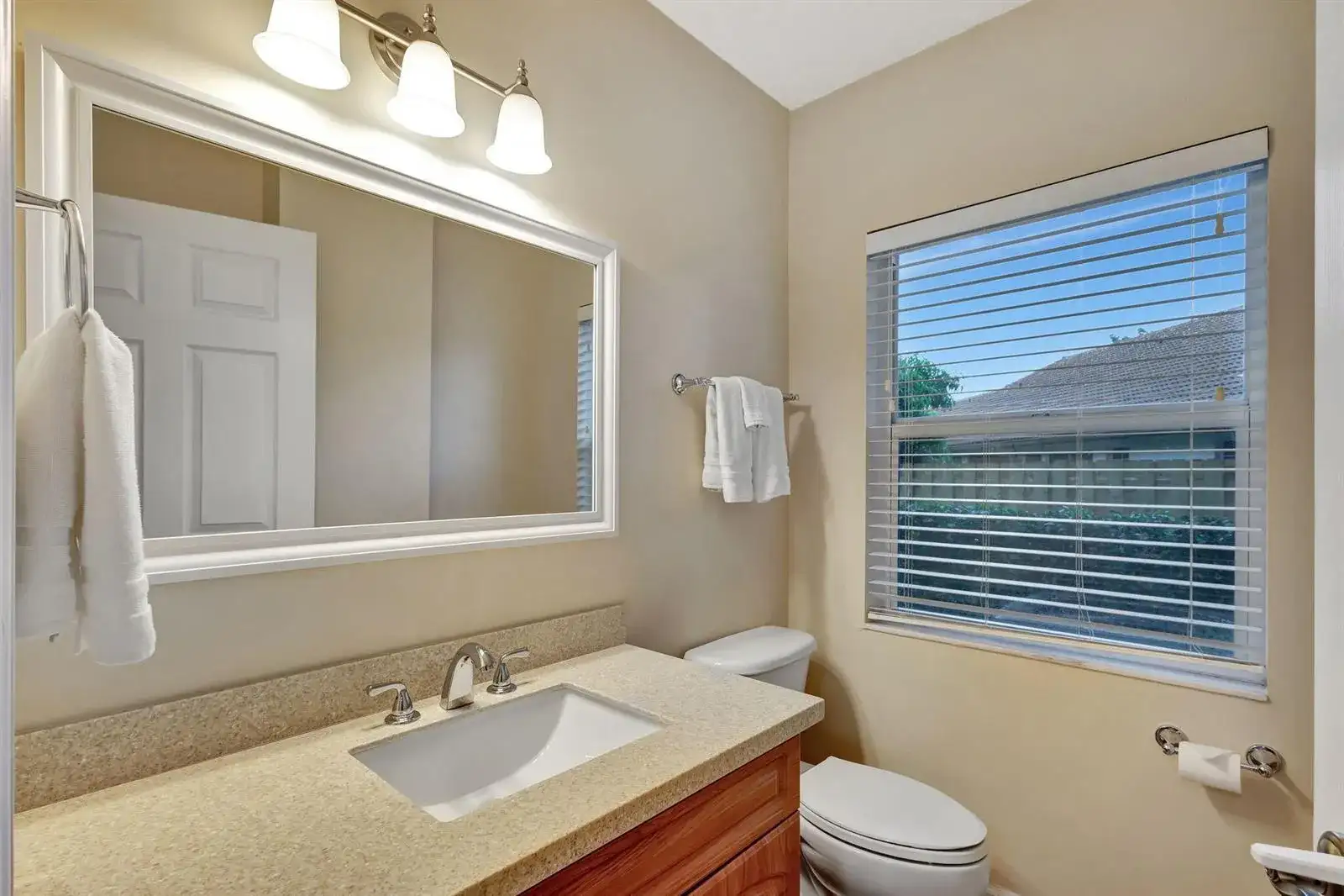 13814 Yarmouth Drive, Wellington FL 33414 photo 4