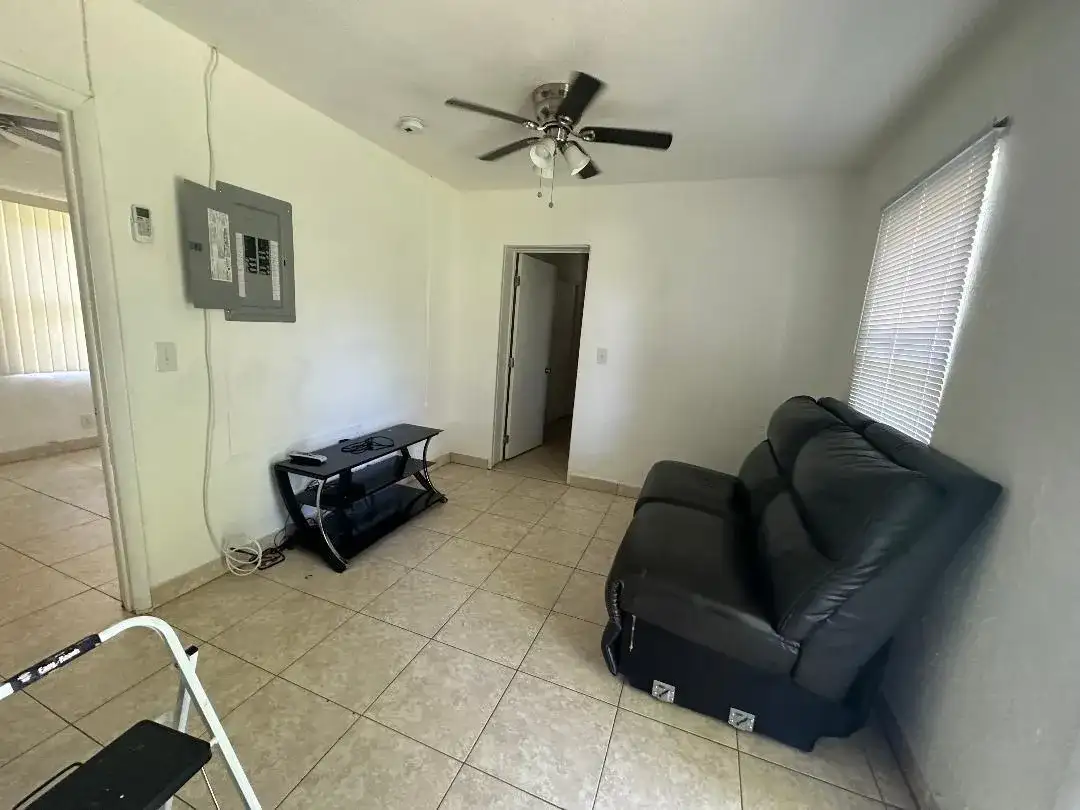 705 NE 3RD Street # 2, Hallandale Beach FL 33009 photo 3
