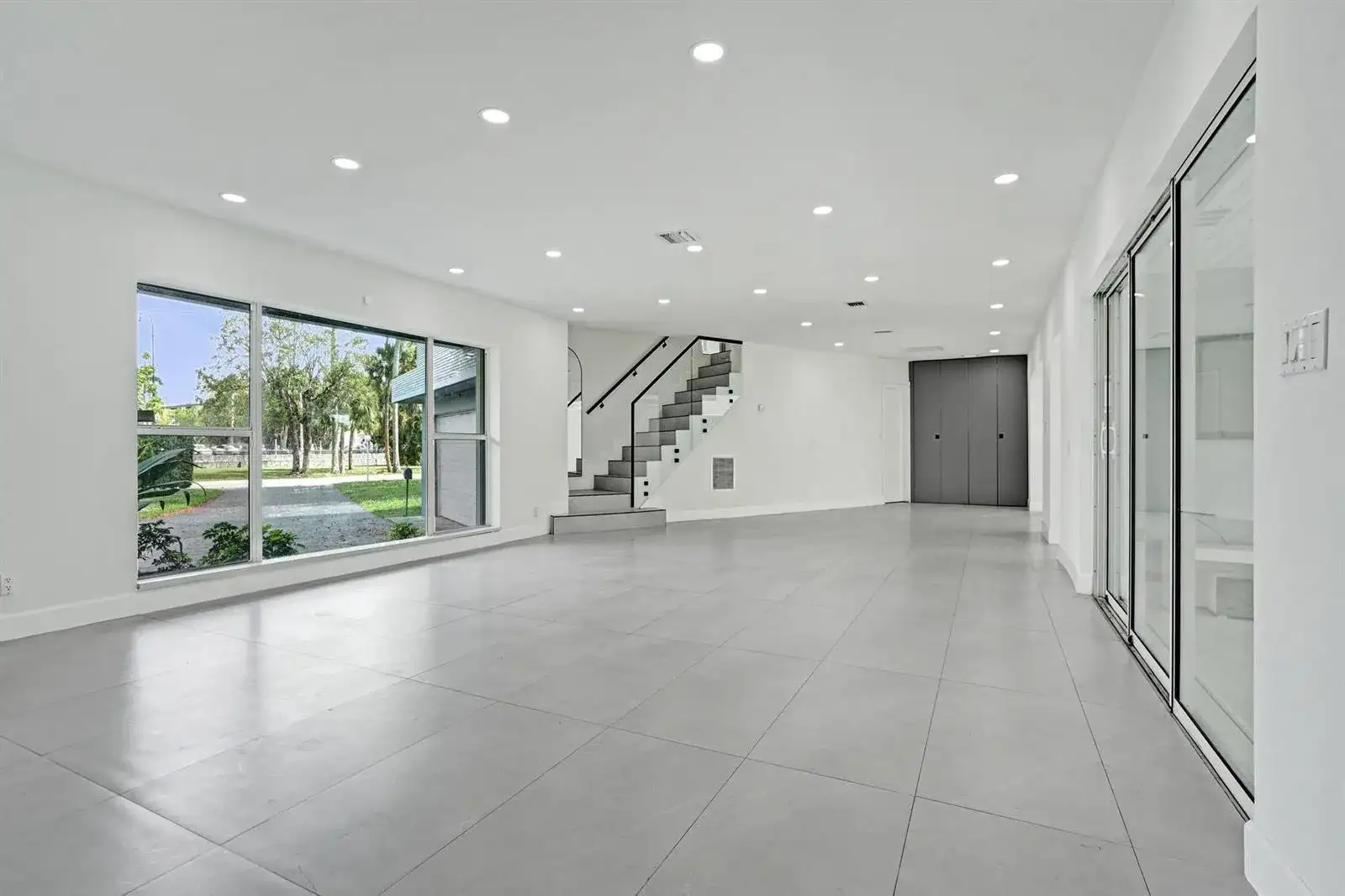 6700 E TROPICAL Way # 1, Plantation FL 33317 photo 5