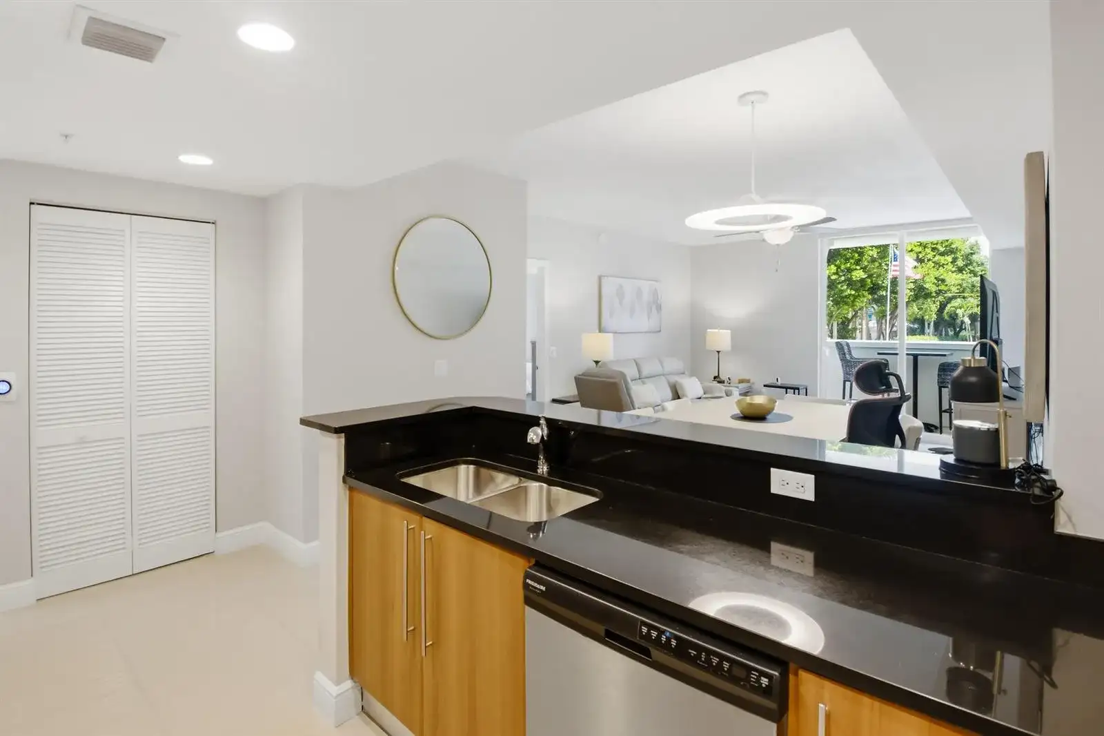 191 SE 20th Avenue # 210, Deerfield Beach FL 33441 photo 4
