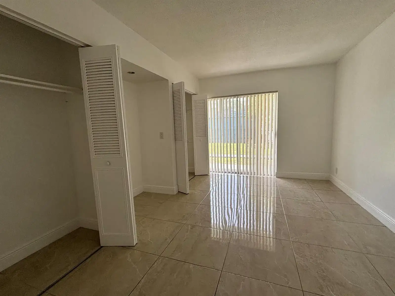 491 NW 42nd Avenue Apt 43, Plantation FL 33317 photo 5