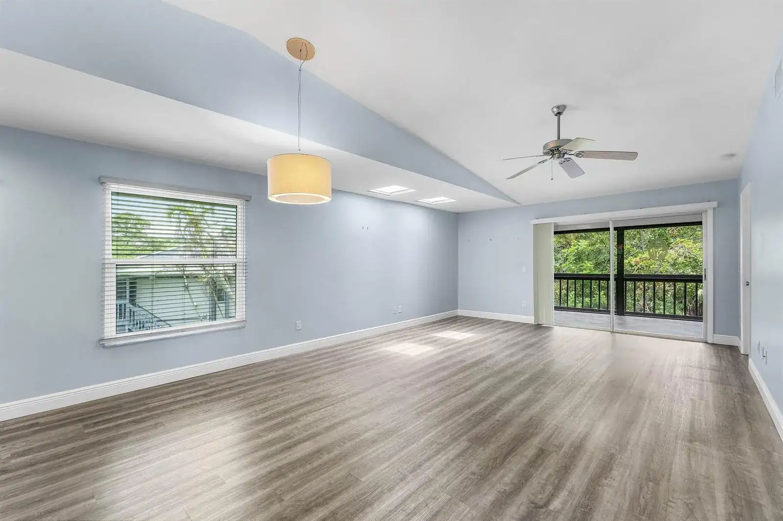 8388 SE CROFT Circle # 6, Hobe Sound FL 33455 photo 2