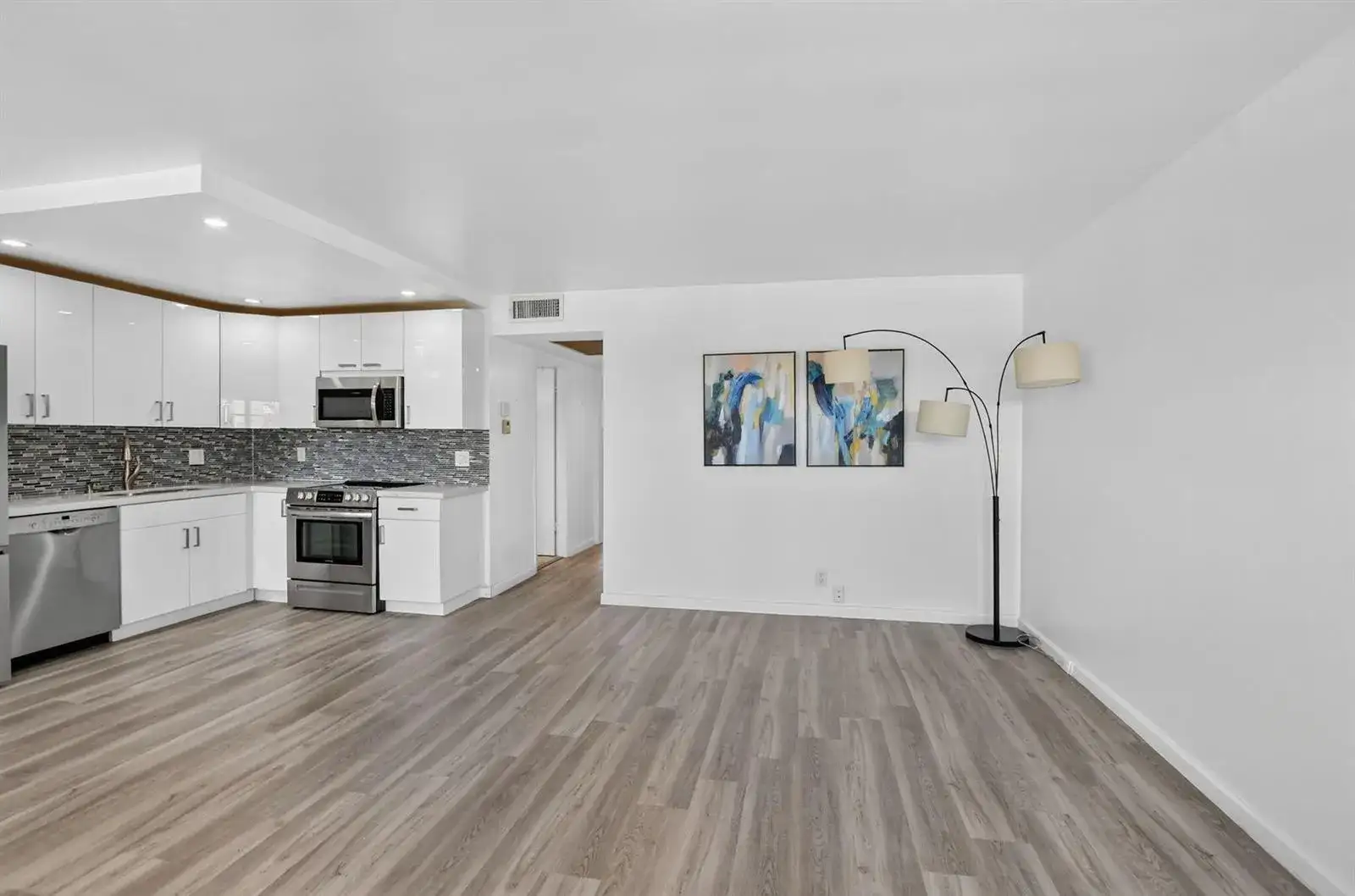4025 Guildford # 4025, Boca Raton FL 33434 photo 4