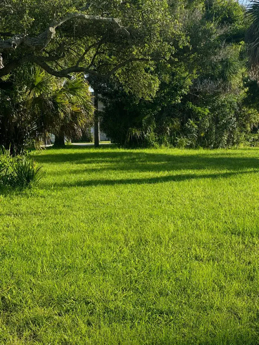 1026 INDIAN RIVER Drive, Sebastian FL 32958 photo 5