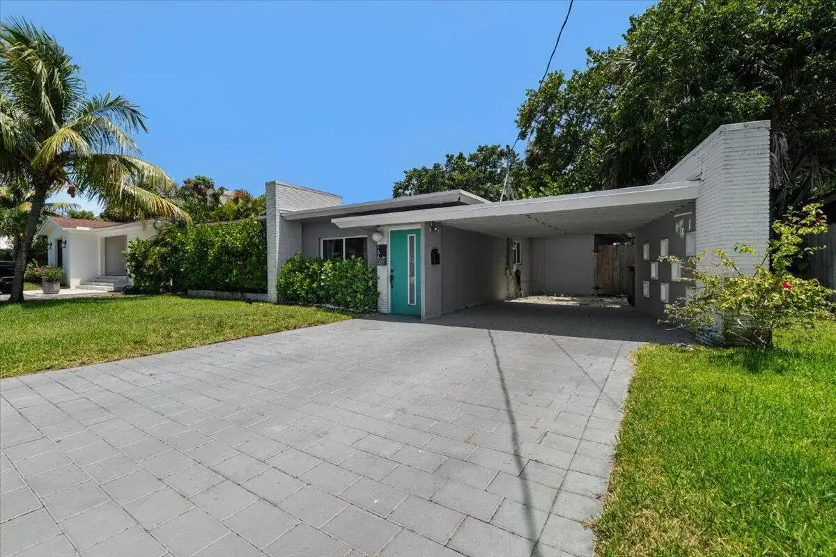 1560 NE 32ND Street, Oakland Park FL 33334 photo 2