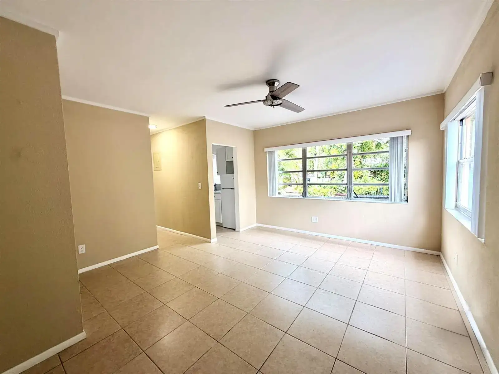 1421 NW 2nd Ave # B, Fort Lauderdale FL 33311 photo 3