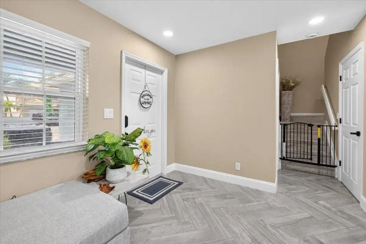 3367 COMMODORE Court, West Palm Beach FL 33411 photo 4