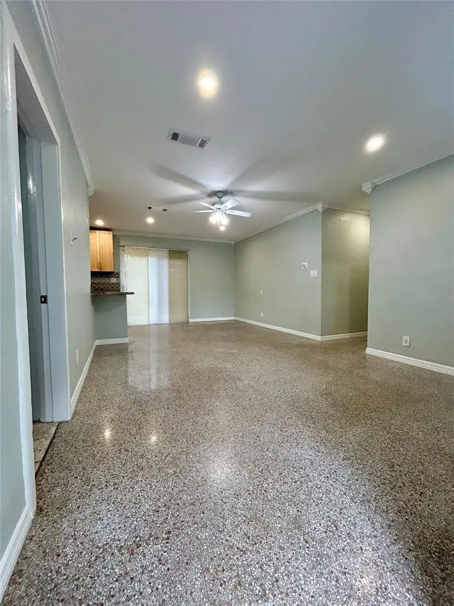 5950 NE 6TH Avenue, Oakland Park FL 33334 photo 2
