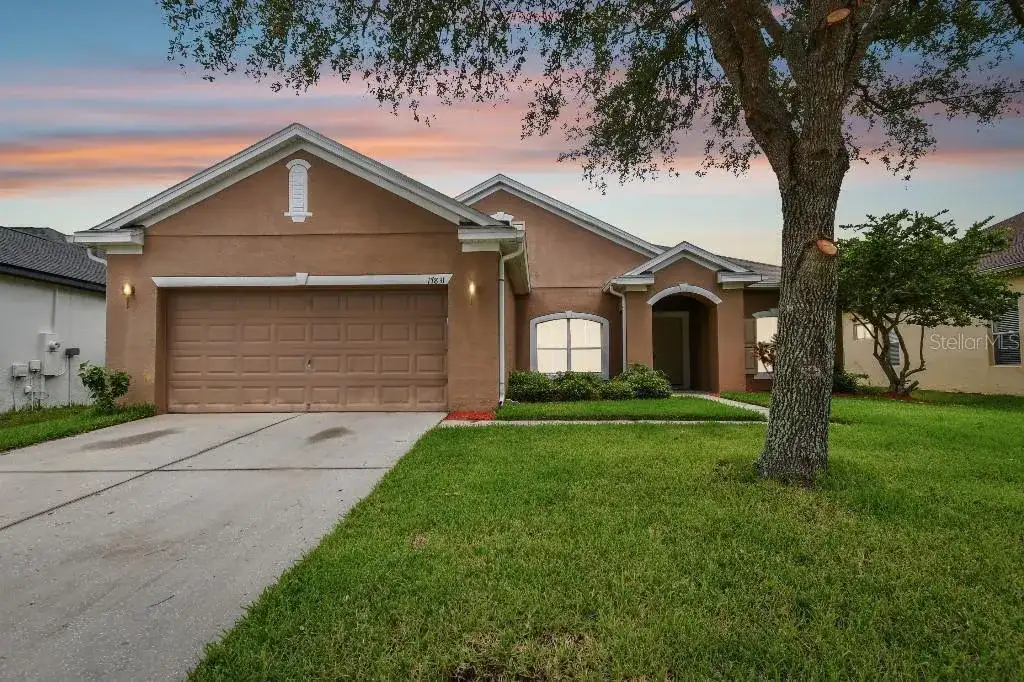 17831 GOLDEN LEAF Lane, Orlando FL 32820 photo 2