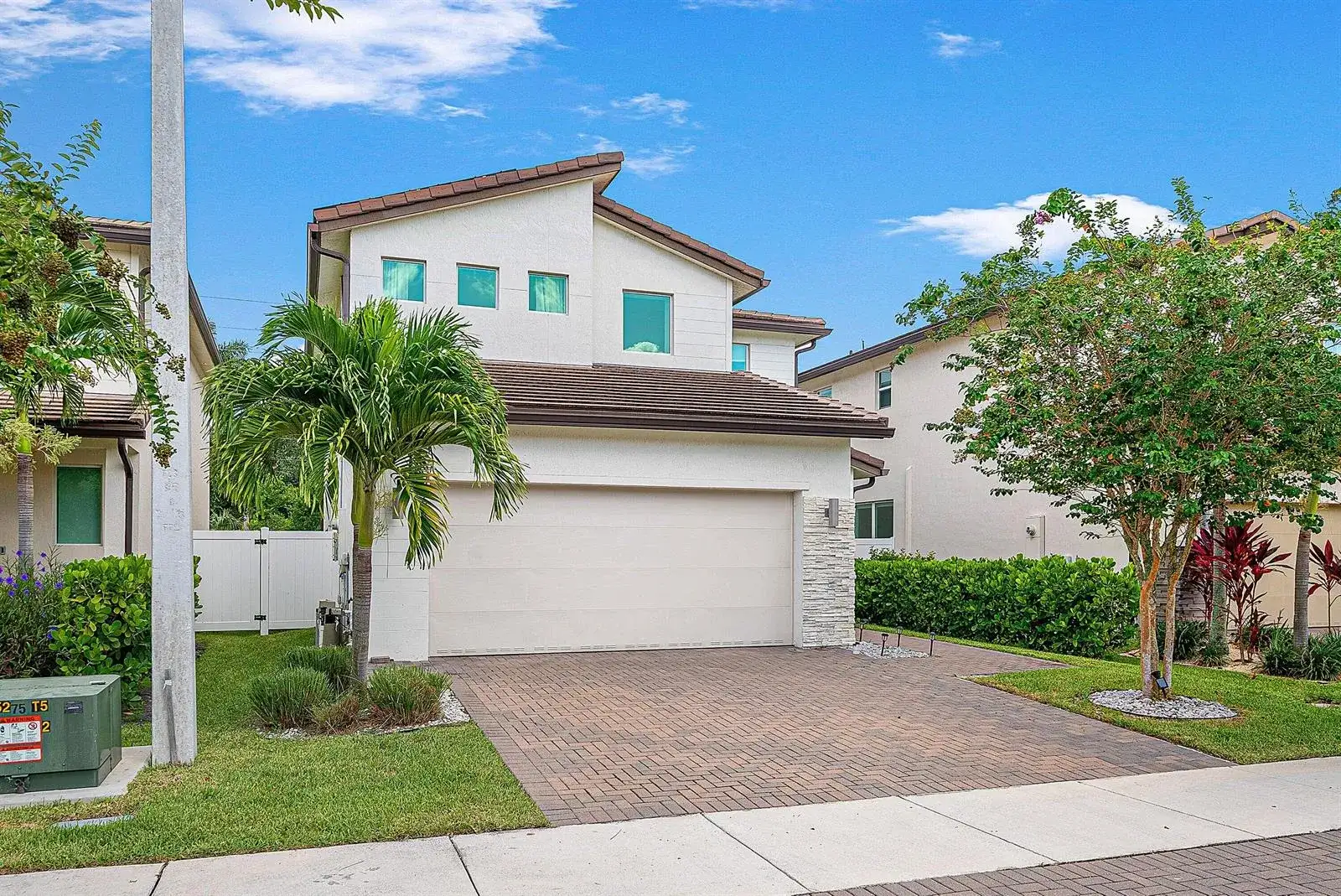 1600 Verawood Lane, Delray Beach FL 33445 photo 2