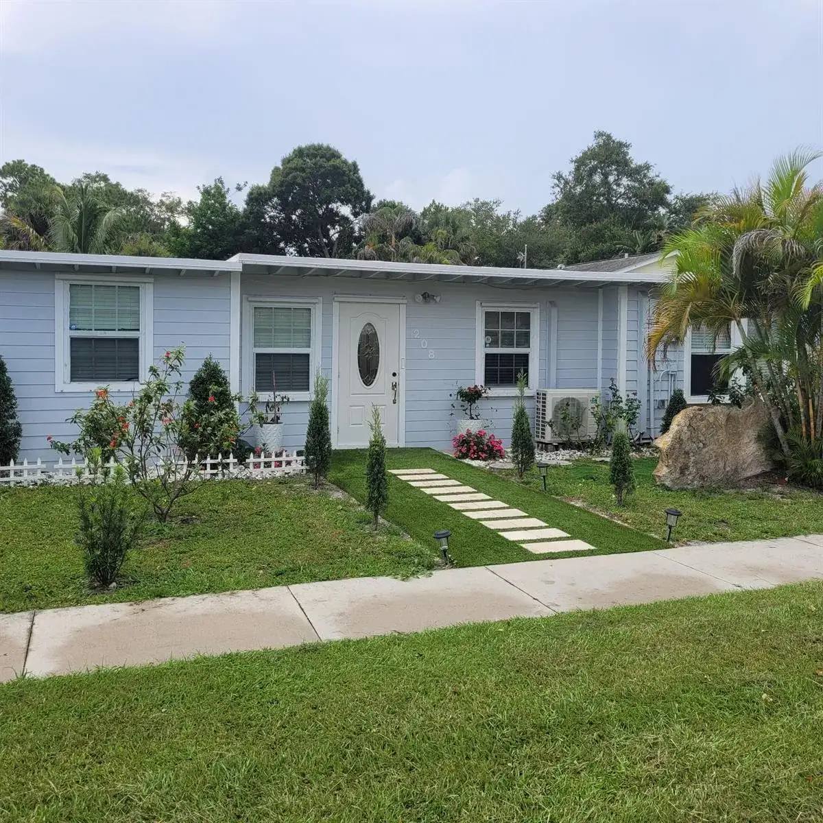 208 Edmund Street, Jupiter FL 33458 photo 2