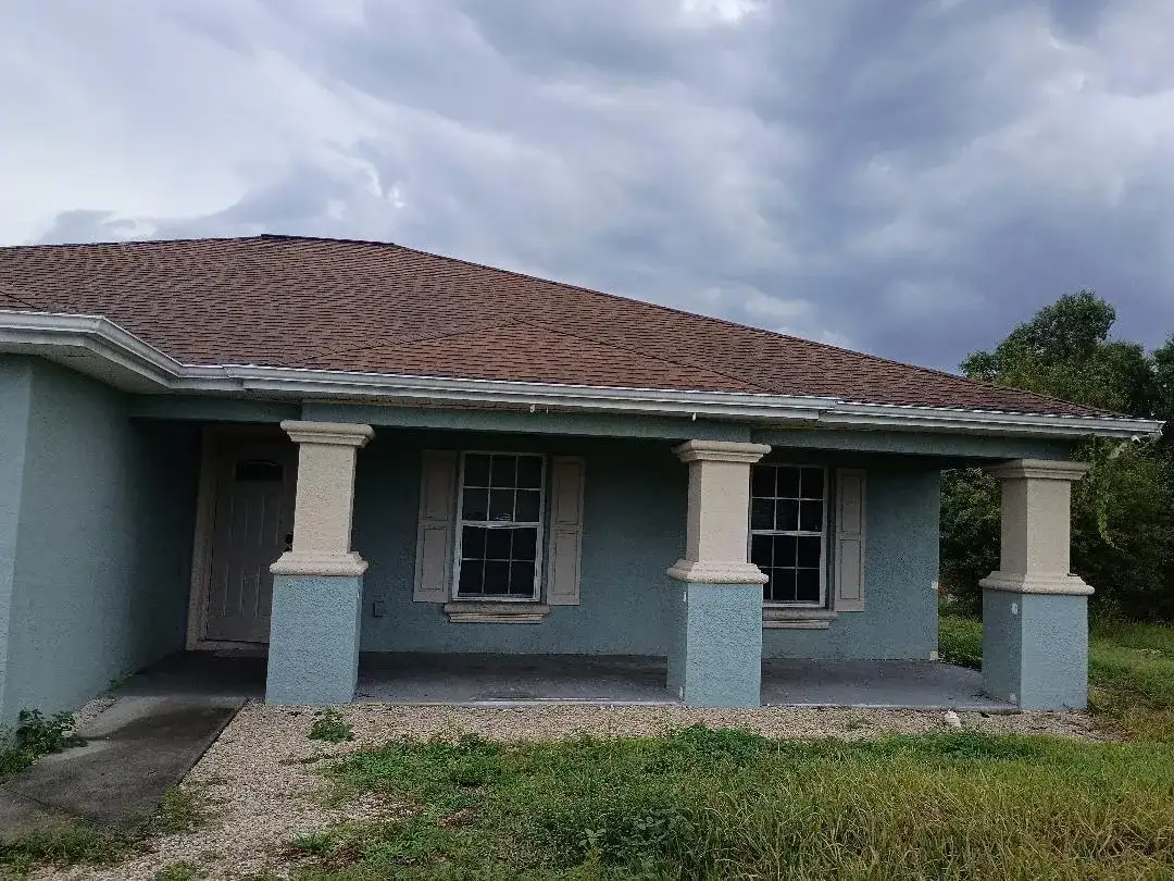 6012 ELAINE Avenue N, Lehigh Acres FL 33971 photo 2