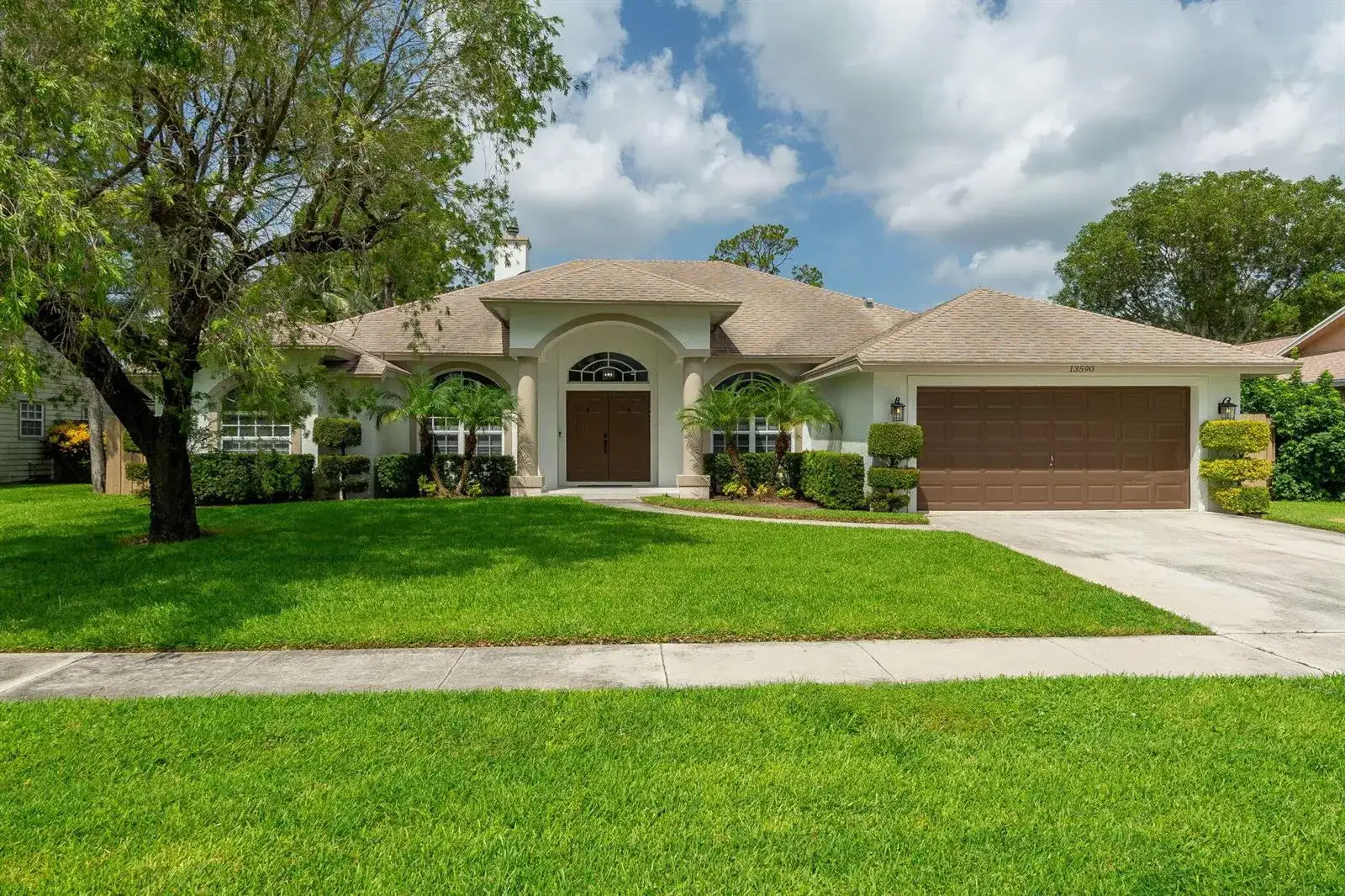 13590 Jonquil Place, Wellington FL 33414 photo 3