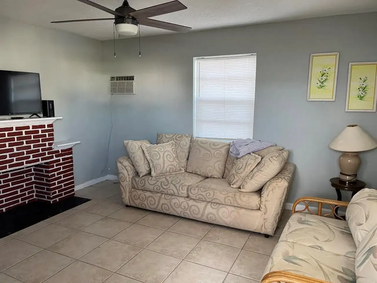 813 9th Avenue N # B, FL 33460 photo 2