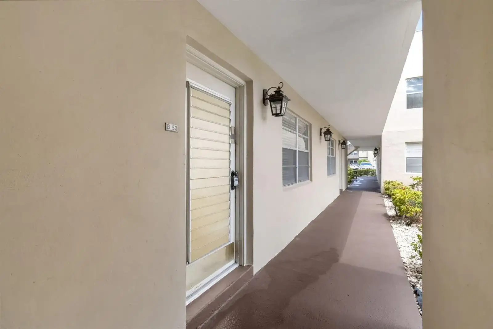 52 BURGUNDY B, Delray Beach FL 33484 photo 2